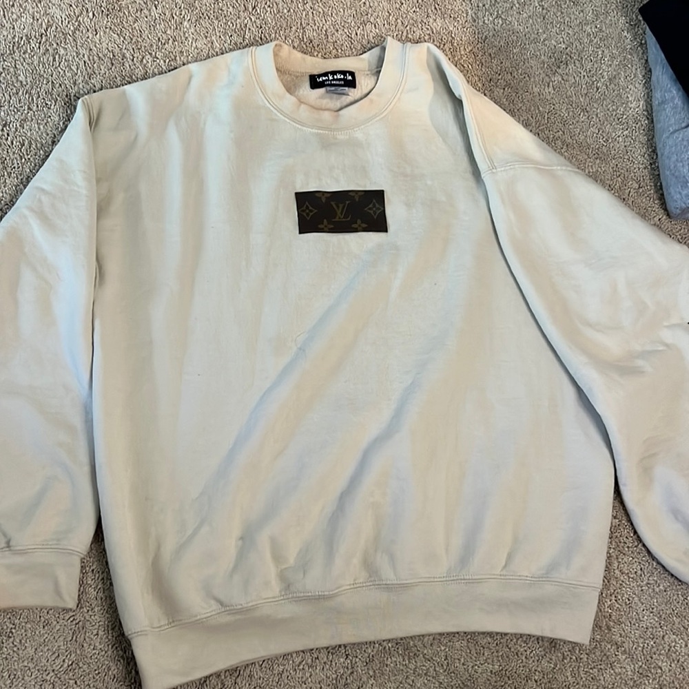 Iamkoko.la LV crew neck size large